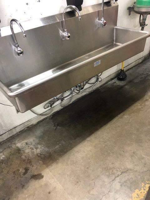 Multi-station commercial sink installation in Pomona